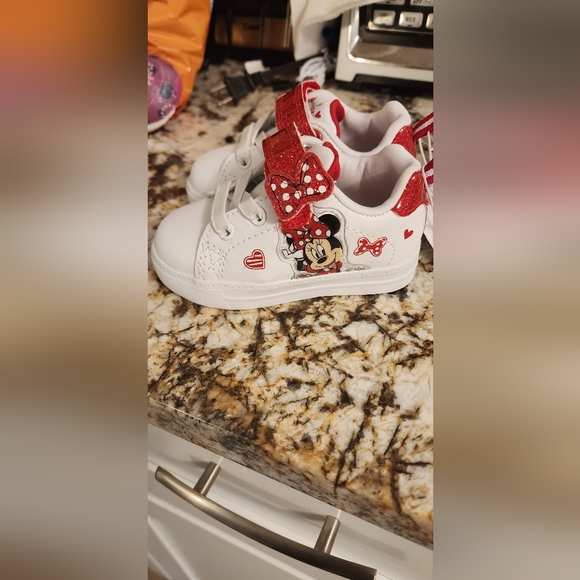3 pairs of minnie mouse toddler shoes - Picture 2 of 5
